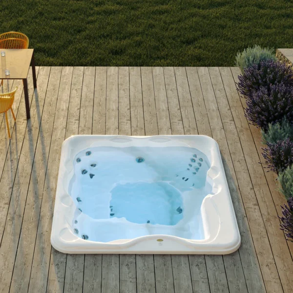 Jacuzzi® Lodge™ L - 6 Person Hot Tub with 1 Lounger - Image 3